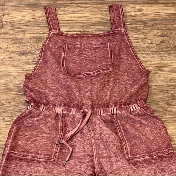 Pink Rose Jumper Jumpsuit Romper Heathered Burgandy size Medium - Picture 3 of 11